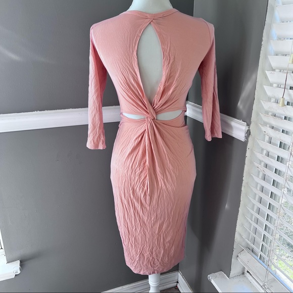 Fashion Nova dress - Picture 4 of 6